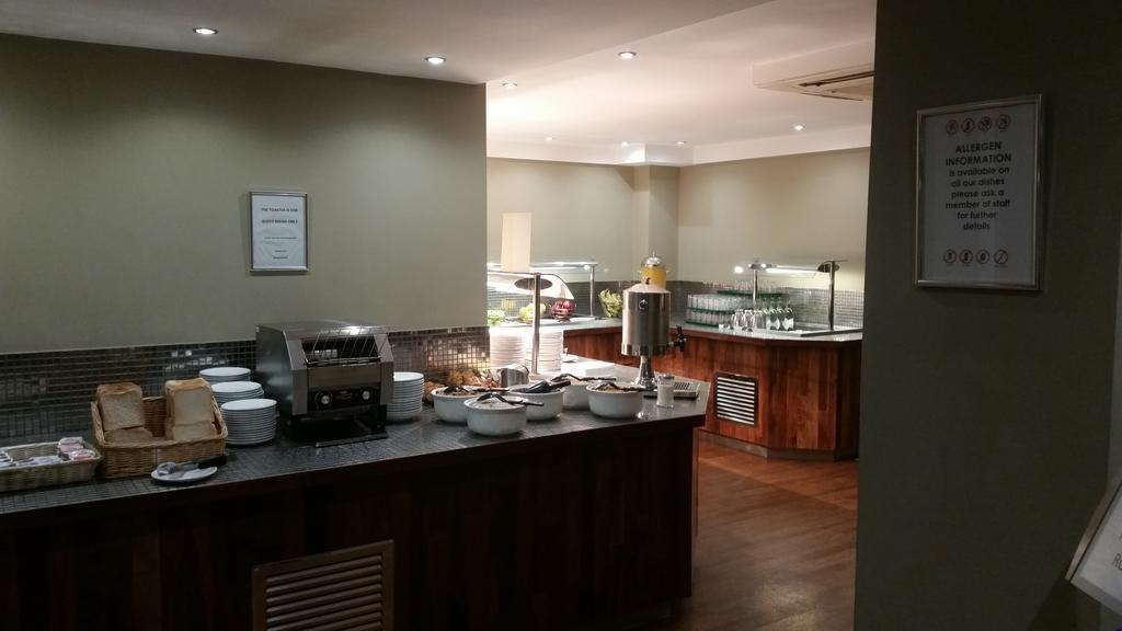 Legacy Preston International Hotel Εξωτερικό φωτογραφία