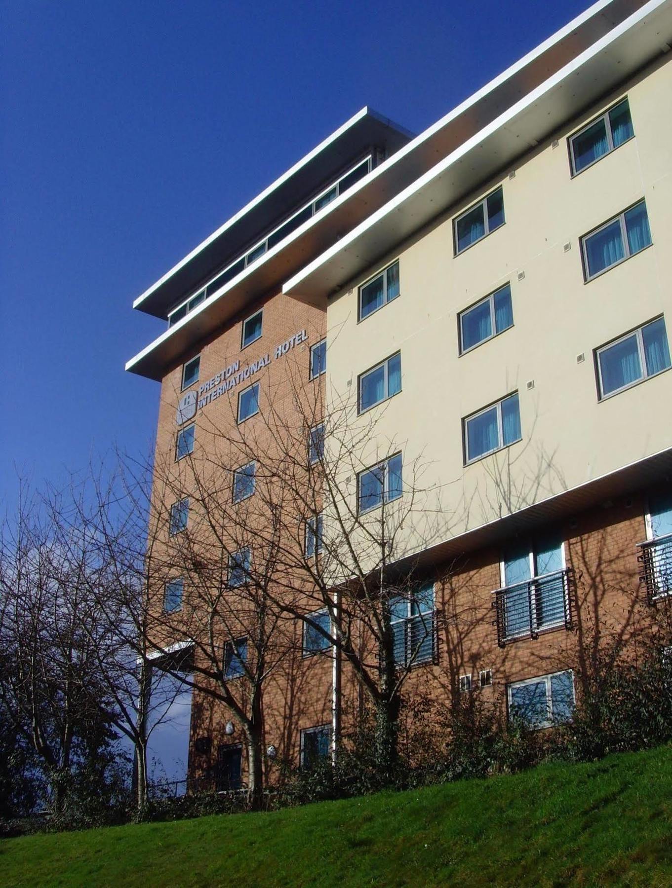 Legacy Preston International Hotel Εξωτερικό φωτογραφία